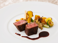 Early Booking Discount — Window Seat Guaranteed ◇ Christmas Lunch Course — Main: Kuroge Wagyu Sirloin Steak
