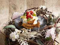 オプション：(店内利用)記念日バーズネスト（鳥の巣）ケーキ 15cm　4,950円(5-6名サイズ)