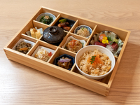 Special edition SHARI box