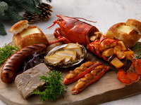 【Early-Bird Discount】 Seafood and Charcuterie Cheese Fondue Set | for 2 persons | for 2 persons