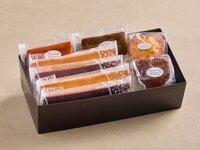 Assorted baked sweets ¥2,800