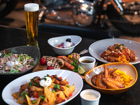 【Party Plan】A Full Course of 6 American Diner Dishes to Enjoy Aloft to the Fullest