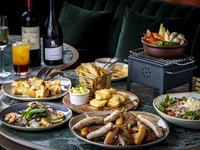 【4名様から40名様まで】大皿卓盛りパーティープラン+2時間飲み放題　土日祝日はこちらから！