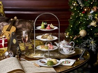 Afternoon Tea “Christmas Symphony” 〈with Christmas cocktail〉