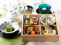 【平日限定ランチ　呉竹】松花堂弁当＋旬のデザート＋コーヒー付☕