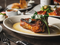 [LUNCH] USDA PRIME 28-day aged T-bone steak course ◇ 8 dish sa kabuuan kabilang ang 3 appetizer at seasonal na sopas