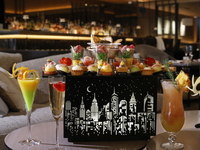 【忘年会】上質な空間で楽しむクリスマス忘年会+ 150分シャンパン含むフリーフロー付