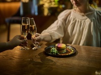 [Private Chapel Proposal Plan] A dedicated proposal planner will assist you with the planning! 8-course dinner with a dessert message + champagne toast