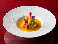 [Online reservation / Includes a toast drink of your choice] Suisen Luxury Course Including Wild Head-on Shrimp, Ezo Abalone, and Japanese Black Beef