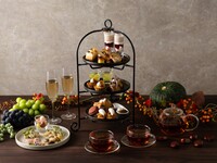 【季節のアフタヌーンティー】旬のフルーツを使用したスイーツ＆セイボリー＋カフェフリー