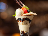 12月～2月限定「挽きたて珈琲香るティラミスパフェ」ランチコース