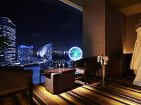 ※組数限定※【チャペル貸切★プロポーズディナー】横浜みなとみらい夜景×Wメインフレンチ全6品＋乾杯シャンパン・メッセージ付きプレート＋花束★夜景が輝くチャペルで永遠の誓いを