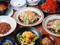 【幹事特典付き♪】忘年会プランA・飲み放題3時間　人気料理と飲み放題が３時間のゆったりプラン♪