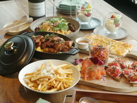 【DINNER】忘年会、各種パーティーに最適！カジュアルコース＋120分フリーフロー付き