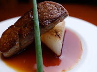 2025年Xmasランチ　12/19～12月25日　フォアグラ、クラムチャウダー、甘鯛と海老帆立、黒毛和牛ヒレ100グラムとガーリックライスも。