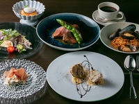 【12月限定】 ソムリエ厳選乾杯グラススパークリングワイン付きおまかせ6皿