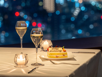 [Anniversary Plan] Guaranteed window seat + Sparkling toast + Original cake + Tradizione in Novazione