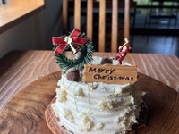 【2025 クリスマスケーキ】 ビュッシュドノエル フロマージュ