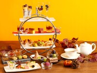 [20th Anniversary Menu] Evening High Tea with Meat Dish