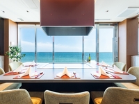 【平日限定ランチアニバーサリー個室（テラス付）プラン】スパークリングワイン、メッセージプレート付き