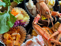 Year-end 2025 hors d'oeuvres