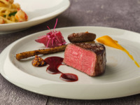 1月【贅沢カジュアルランチ】メインが国産牛！乾杯スパークリングワイン付き