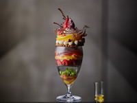 Parfait Bijou® Mangue et Fraise 【¥8,600 (tax not included) with drink】