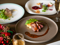 【クリスマスランチ2025★個室確約｜乾杯酒付】魚と肉料理のWメインなど Xmasを彩るランチコース（12/20・21・24・25限定）