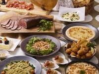 【忘年会プラン★月～木曜】メインガシェアできるオードブル & サラダバー＋生ビール含む2時間飲み放題