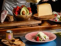 20周年ギフト付き　薪焼きランチコース¥16500