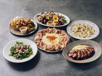 【忘新年会プラン】GARDEN HOUSEの大皿スタンダードコース+120分飲み放題(L.O.90分)