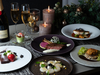 【12/20・21限定★Special Christmas Dinner Course】3種のアミューズやメインの京鴨ロースなどシェフお任せのお料理全4皿！フリーフロードリンク付きスペシャルコース！
