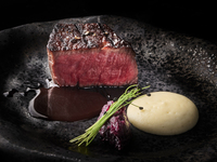 【LUNCH】New Year's Menu "Plaisir" | Table seats（only available on 12/28）