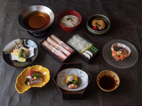 【数量限定】 鹿児島黒豚会席B（蟹酢甲羅盛りなど全7品）