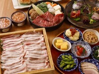 【12月忘年会】牛鍋×名物国産豚のせいろ蒸し×おばんざい大皿7種盛合せなど全12皿　2時間30分飲み放題付き 5800円