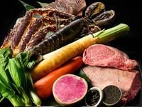 <午餐>【聖誕午餐套餐】松阪牛肉，日本三大和牛品種之一，搭配鮮活龍蝦－盡享璀璨的白色美景