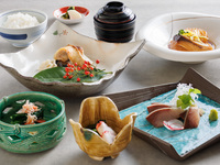 お魚ミニ懐石　【にじいろ】　