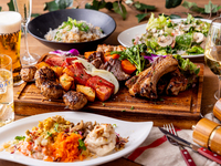 忘年会2025《BBQスタンダード》【飲み放題120分】THE ROAST人気肉盛り合わせのBBQコースプラン