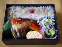 柚子香る 鯖の香味焼弁当　2,160円