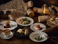 THE WINTER DINNER TABLE/Winter Dinner Course + [Champagne Toast]