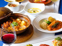 【ディナー】　◆飲み放題付き◆【カタプラーナコース】　前菜は沢山の種類をちょっとずつカタプラーナ鍋の魚介のスープと豚とアサリのアレンテジャーナのダブルメイン