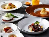 (Exclusively for Online ・ Only 13th November)   Premium Dinner with 1 Drink and Chinese Tea