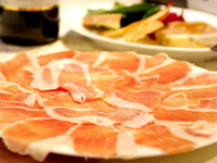 HP限定★公式予約特典付き!!【ディナー｜月～木限定ベストレート】お席のみのご予約《乾杯スパークリングワインor生ハムプレゼント♪》