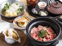 【日式黑毛牛肉舞茸黄油砂锅饭～蛋黄盖饭～】肉砂锅午餐 平日特价：¥2,390 → ¥2,990