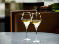 【オプション】乾杯グラスシャンパン付き