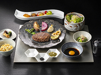 [Teppanyaki/Lunch only] Yonezawa beef hamburger steak lunch course