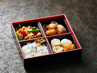 【夜受取】チキンと銀杏の醤油炒めと酢豚弁当