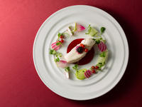 【Xmas2025｜ムニュ・リュクス| 鳳凰の間】甘鯛の鱗焼き、黒毛和牛ロースなど8品