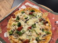 【2025Xmas】ズワイガニとエビのクロワッサンピザ25㎝