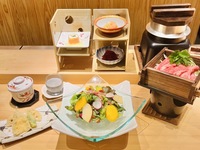 【12月限定】ひばり月替わりコースと黒毛和牛の蒸しすき焼き（抹茶セット付）5000円(税込5500円)